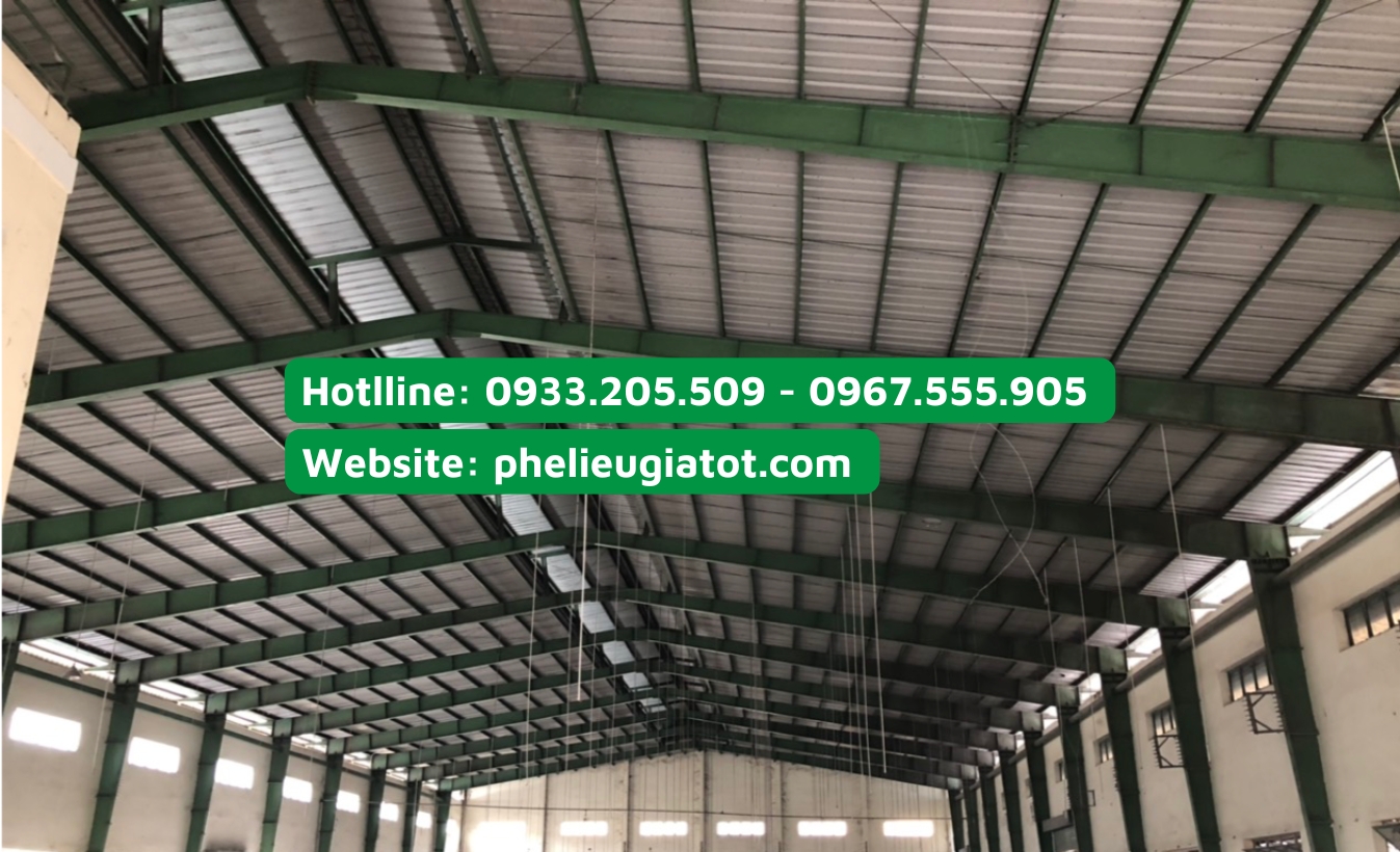 Nhà tiền chế dùng làm kho xưởng